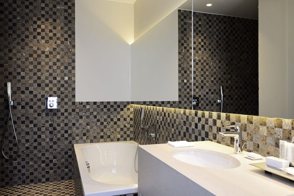 ホテル メッセネ 写真