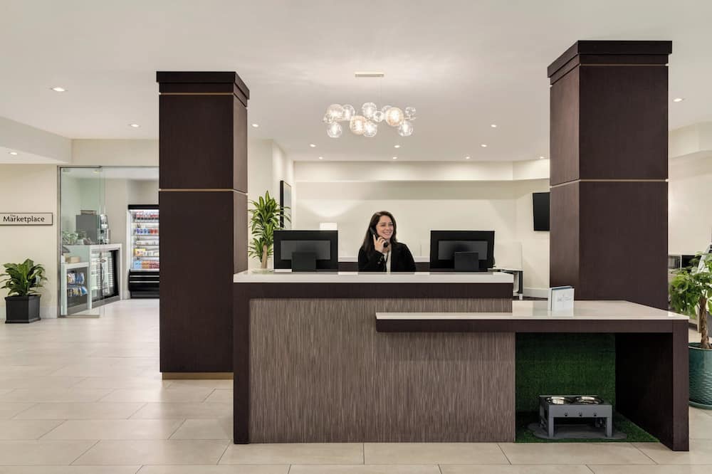 クラウンプラザ オーランド レイク ブエナ ビスタ バイ IHG 写真