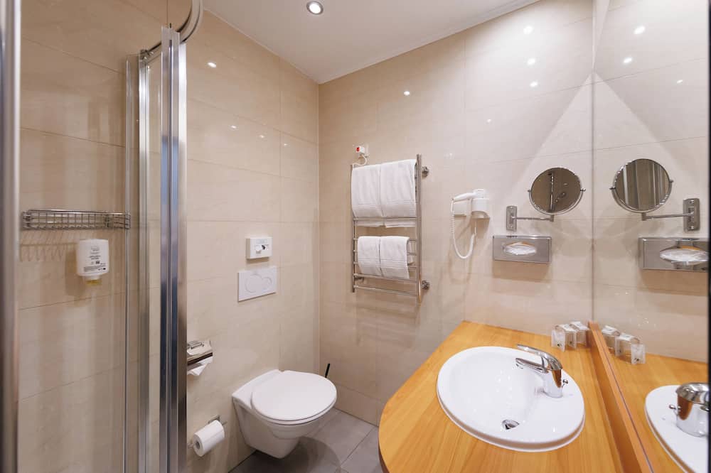 ホテル ペンション コンチネンタル 写真