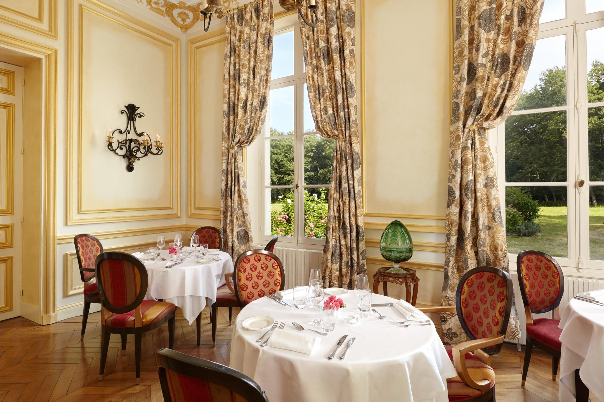 シャトー ドゥ ブルイユ 写真