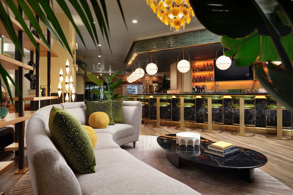 バートン ハウス ビバリーヒルズ ア トリビュート ポートフォリオ ホテル 写真