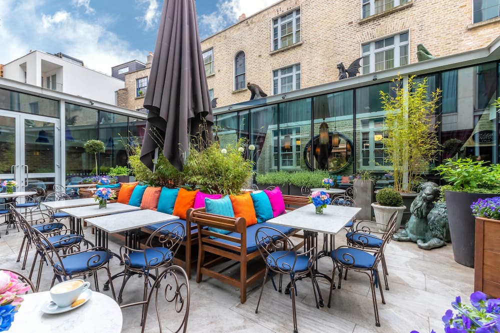 トリニティ シティ ホテル 写真