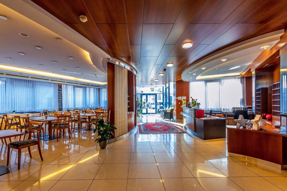 ホテル ストイザーズ グラーツ 写真