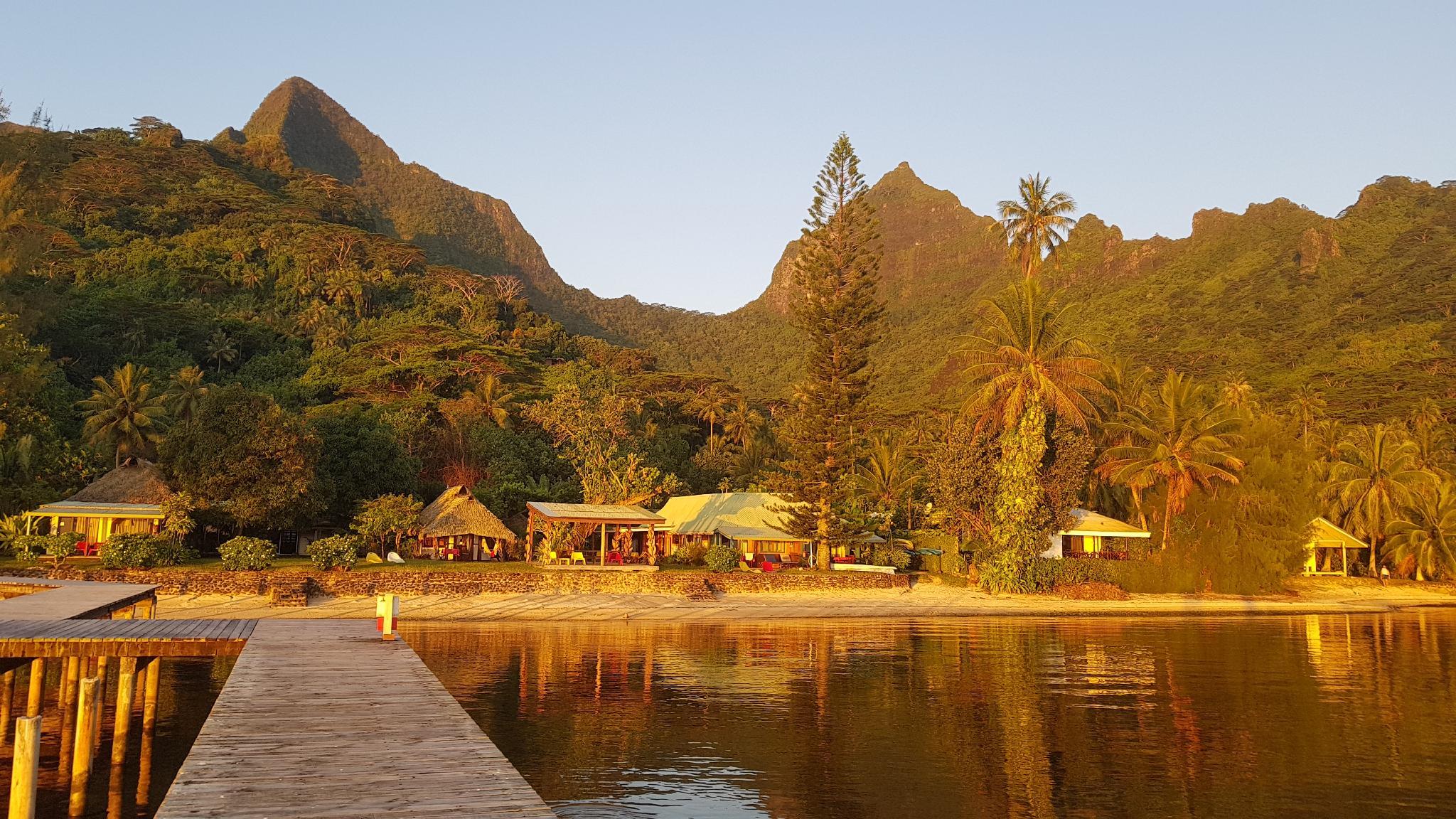 リナルバ モーレア ビーチ リゾート 写真