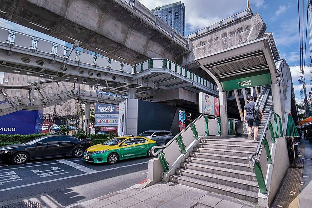 ザ サチャ アパート ホテル トンロー 写真