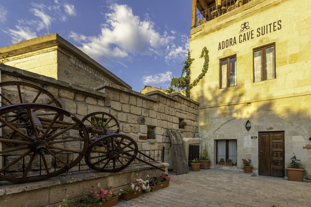 アドラ ケイブ スイーツ 写真