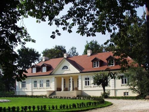 Dwór w Tomaszowicach 写真