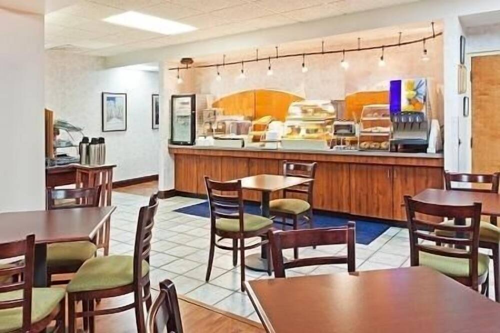 マウンテン イン & スイーツ 写真