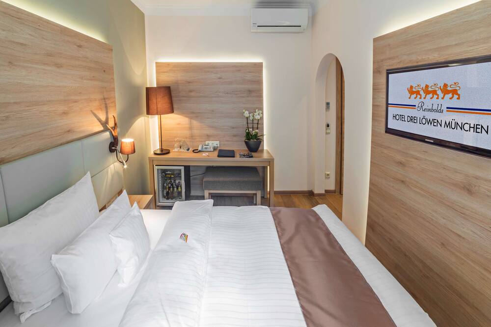 ホテル ドライ ロェーヴェン 写真