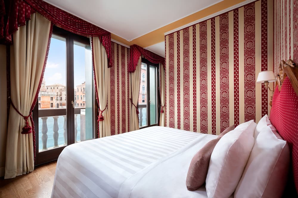 シーナ パラッツォ サンタンジェロ 写真