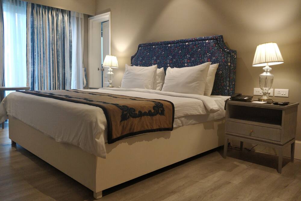 アマトラ バイ ザ ガンジス 写真