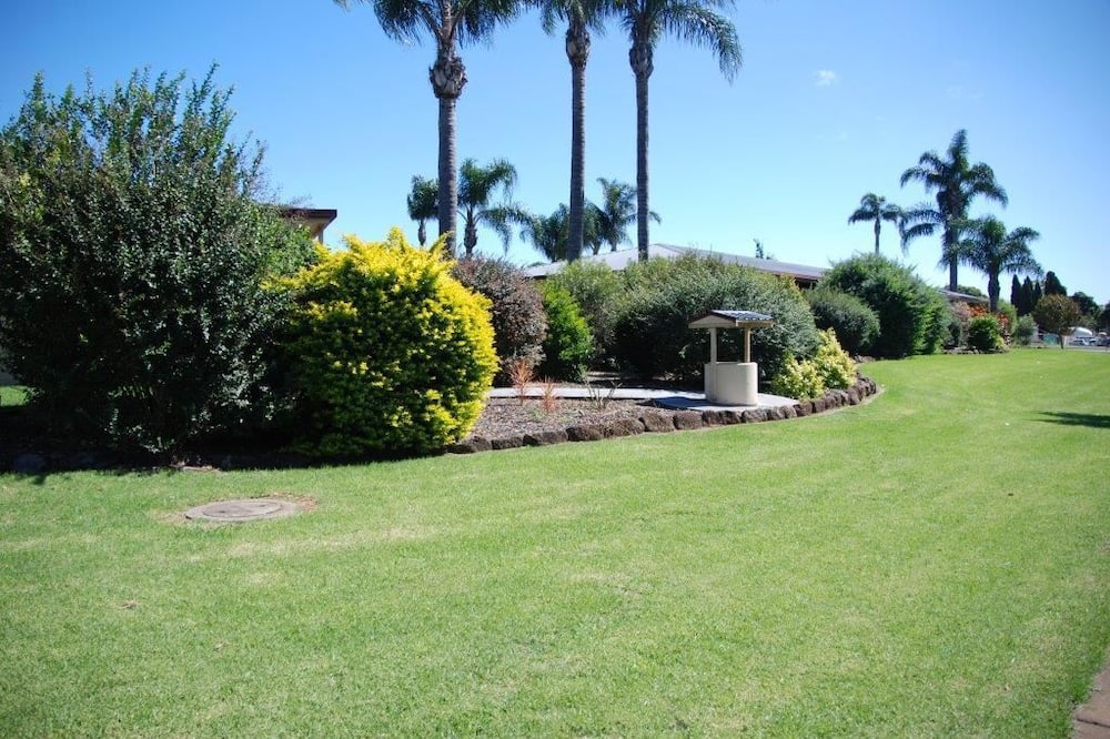 ジェームズ ストリート モーター イン 写真