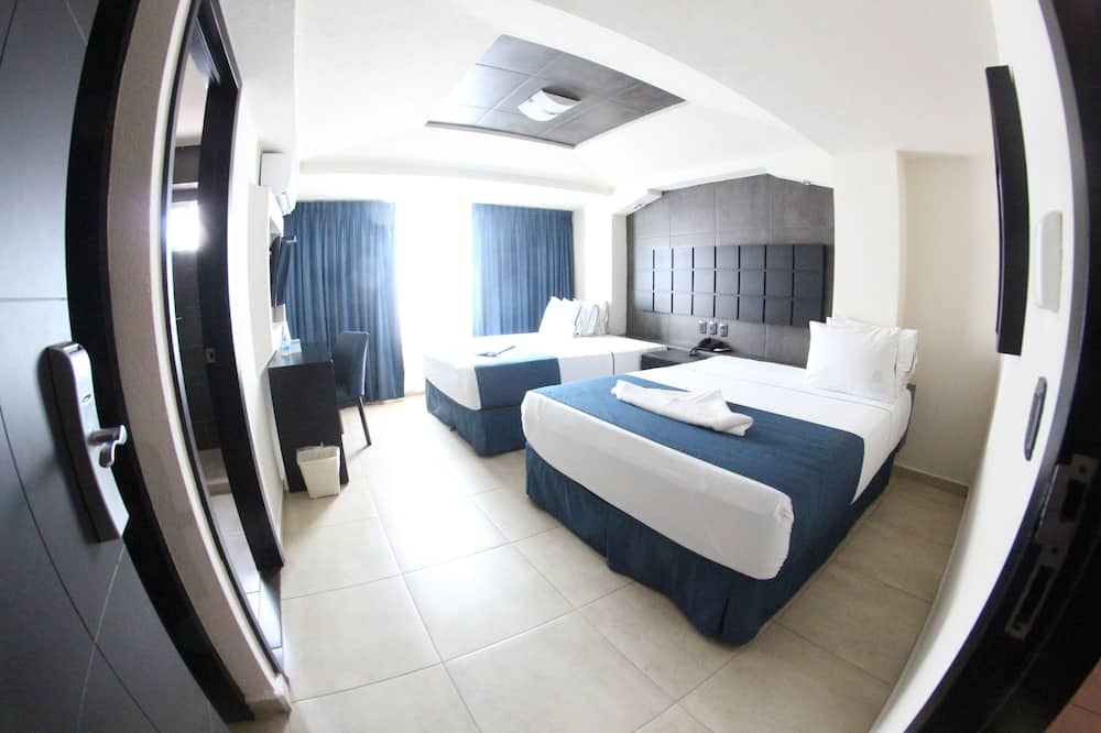Hotel Portonovo Plaza Malecon 写真