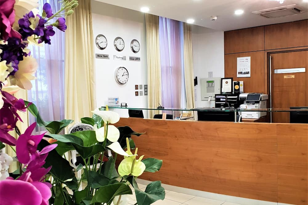 グランド プラザ サービス アパートメンツ 写真