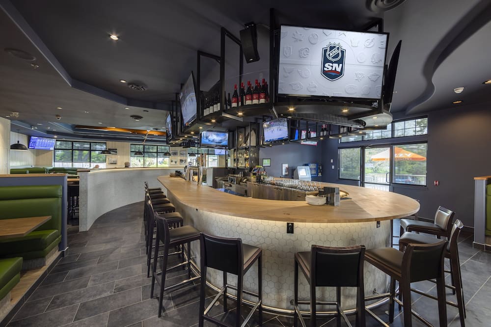 Holiday Inn Victoria - Elk Lake by IHG 写真