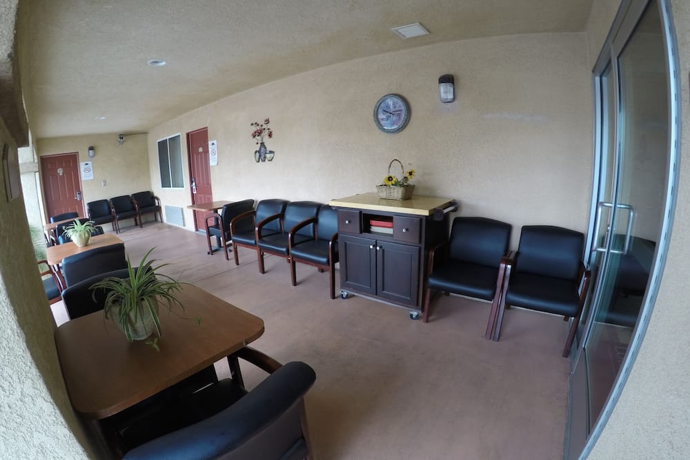 ローマ リンダ イン 写真