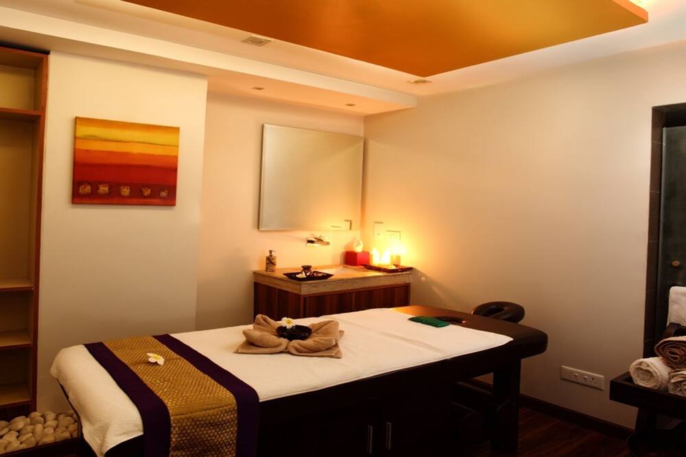 Nidhivan Sarovar Portico Vrindavan 写真