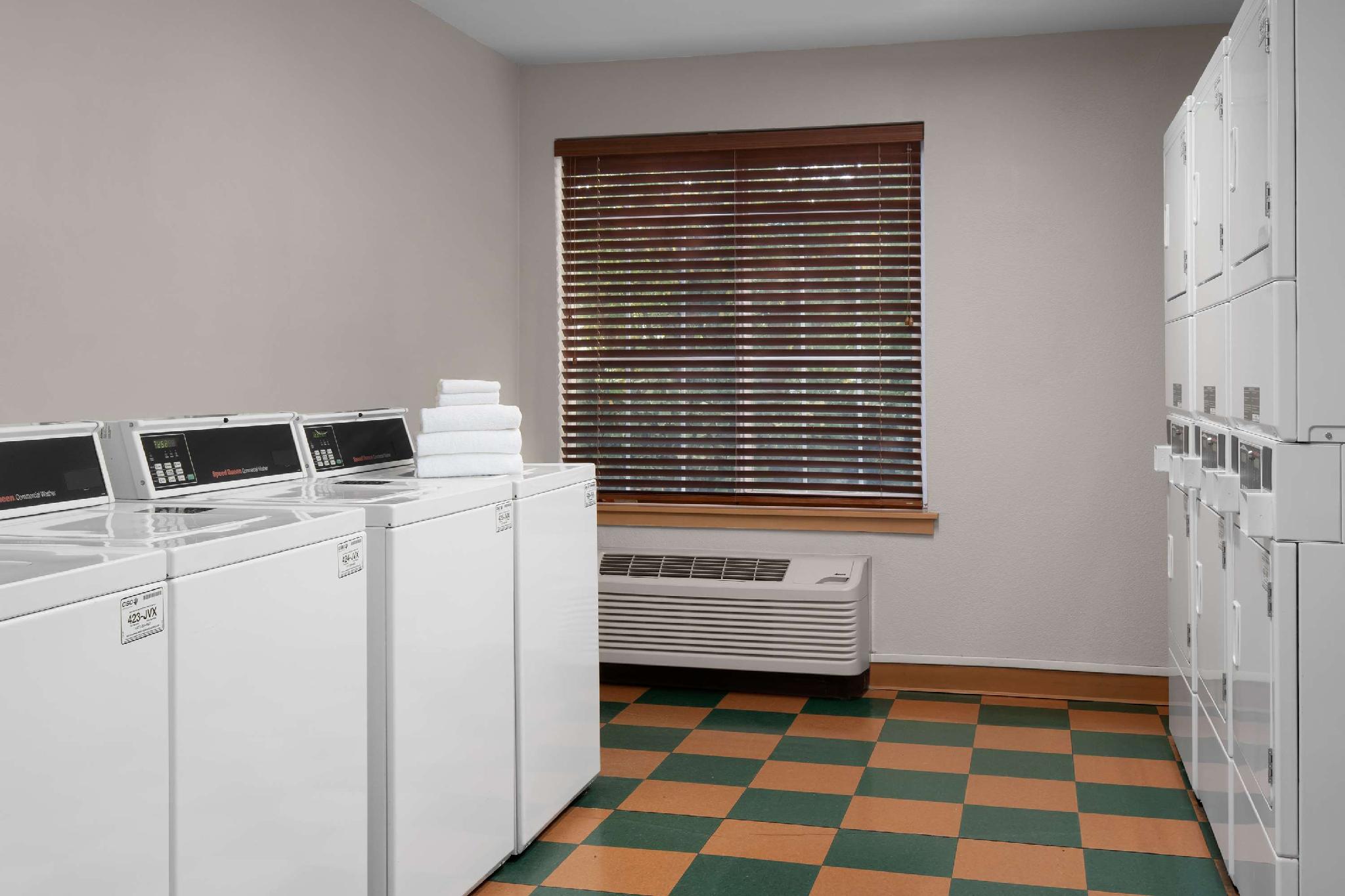 Larkspur Landing Extended Stay Suites Renton 写真