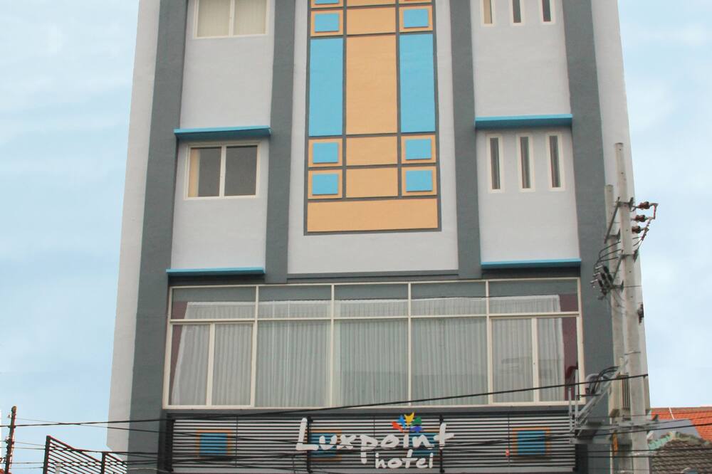 ラックスポイント ホテル スラバヤ 写真