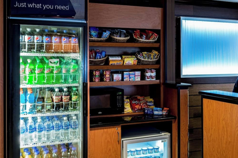 フェアフィールド イン & スイーツ バイ マリオット ナッシュビル アット オープリーランド 写真