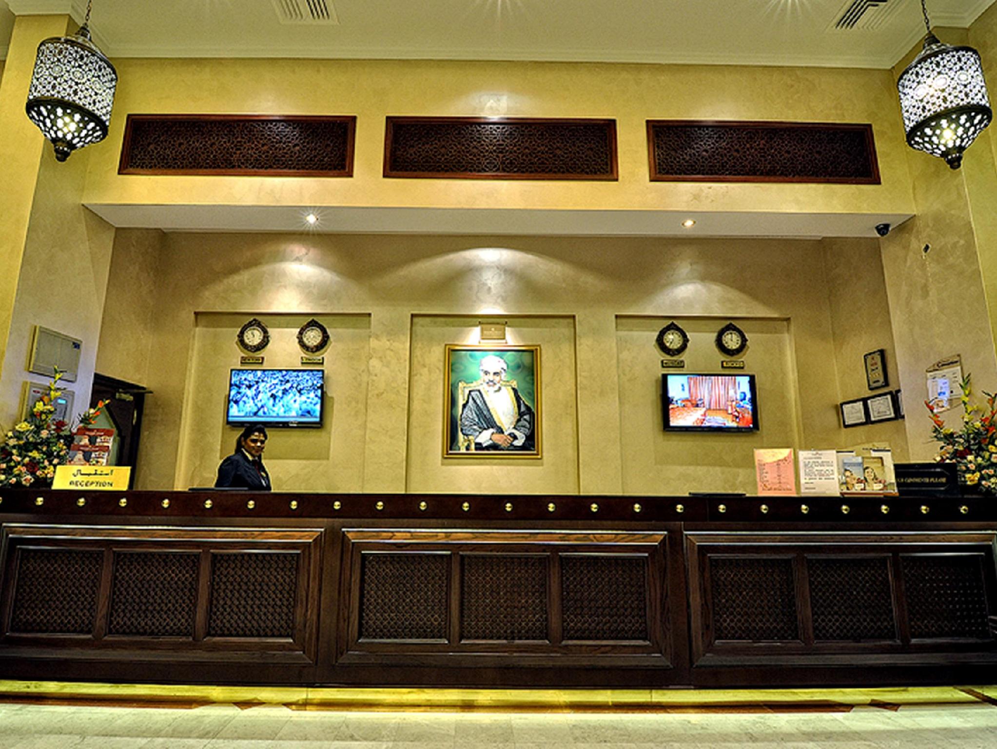 ゴールデン チューリップ ニズワ ホテル 写真