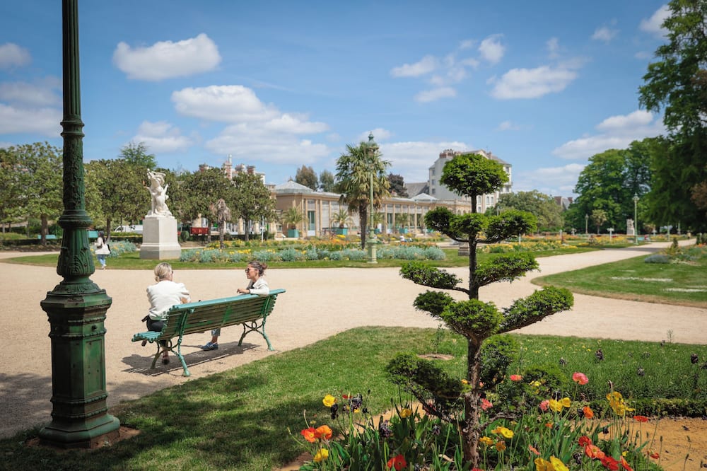 イビス レンヌ サントル ガール スッド 写真