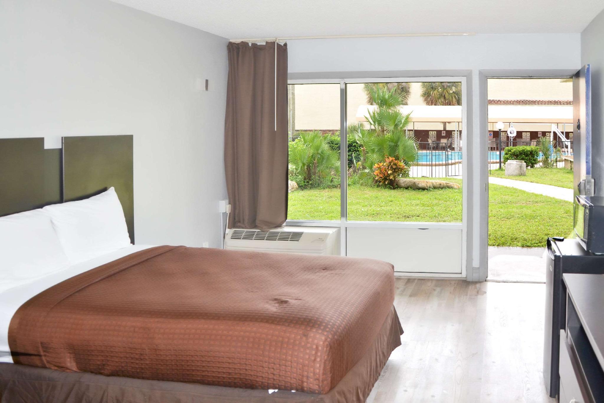 ロードウェイ イン サン シティ センター 写真