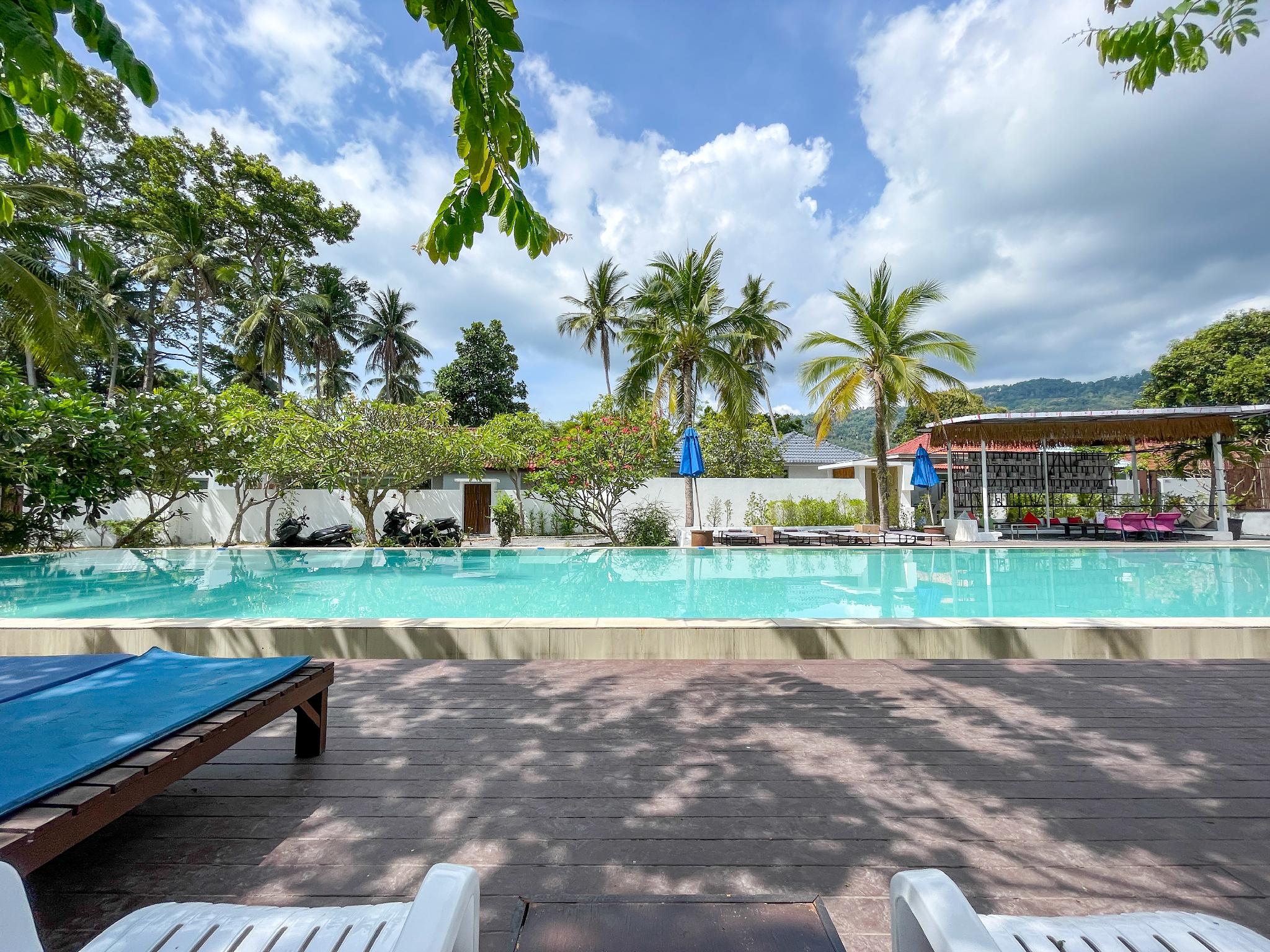 ザ リビング プール ヴィラ 写真