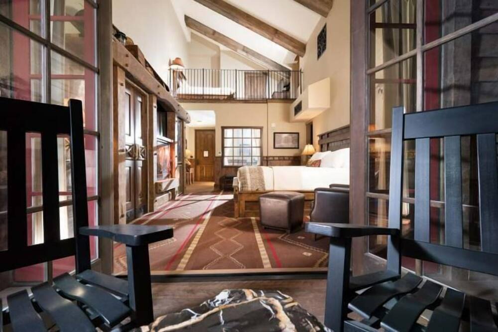 ビッグ サイプレス ロッジ 写真