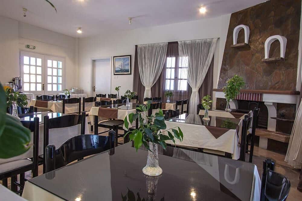 ペトラ ネラ ホテル 写真