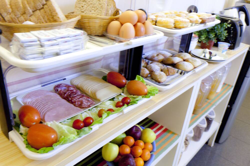 メディネイプルズ 写真