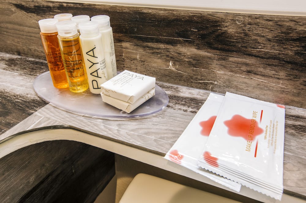 アナハイム ディスカバリー イン & スイーツ 写真