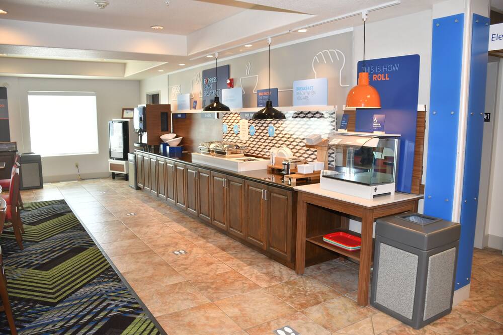 ホリデイ イン エクスプレス & スイーツ エバンストン バイ IHG 写真