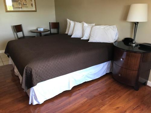 ホワイト バーチズ モーテル 写真