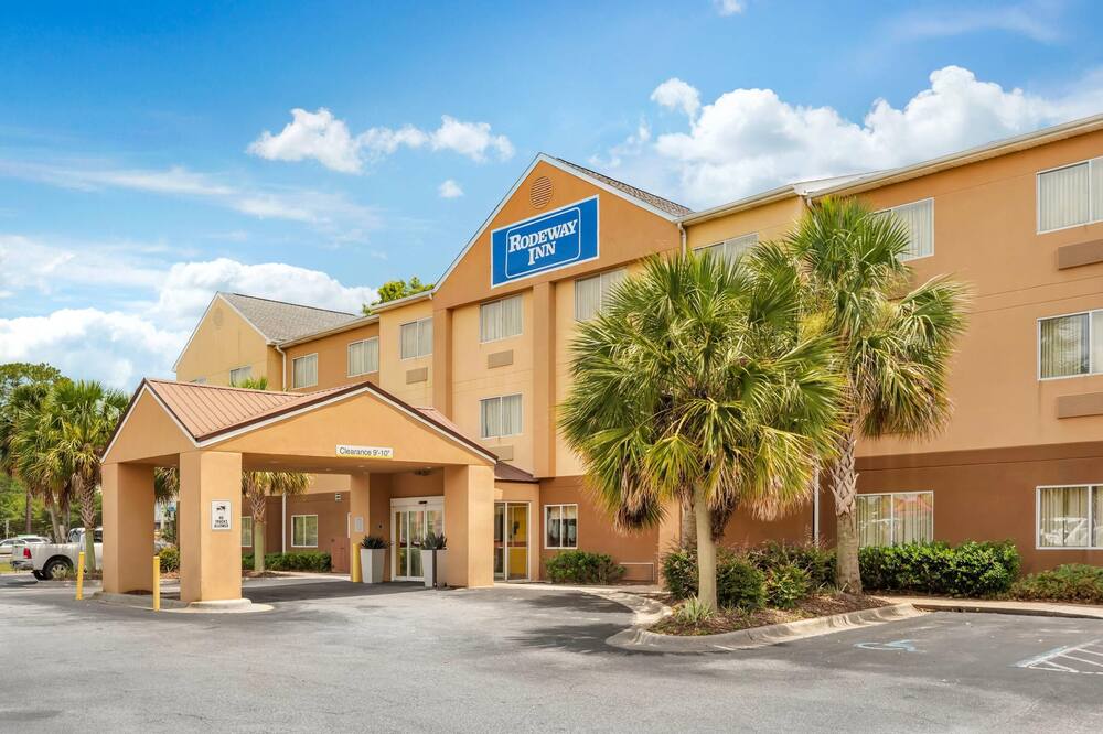 ロードウェイ イン 写真