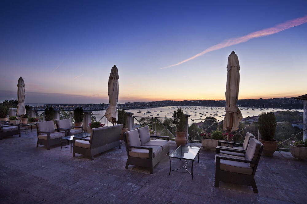 パラドール デ オンダリビア 写真