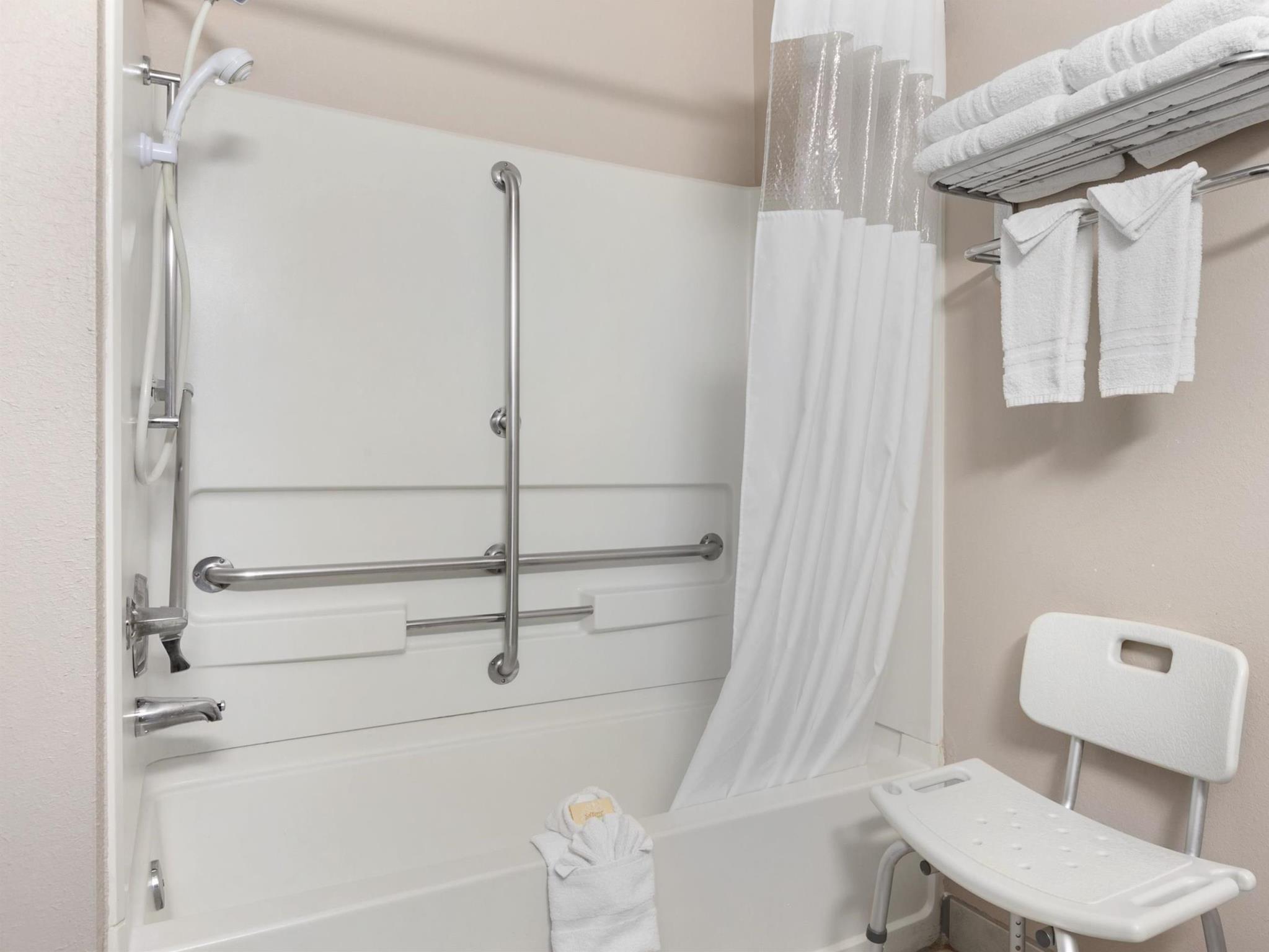 デイズ イン バイ ウィンダム ウィリアムズ 写真