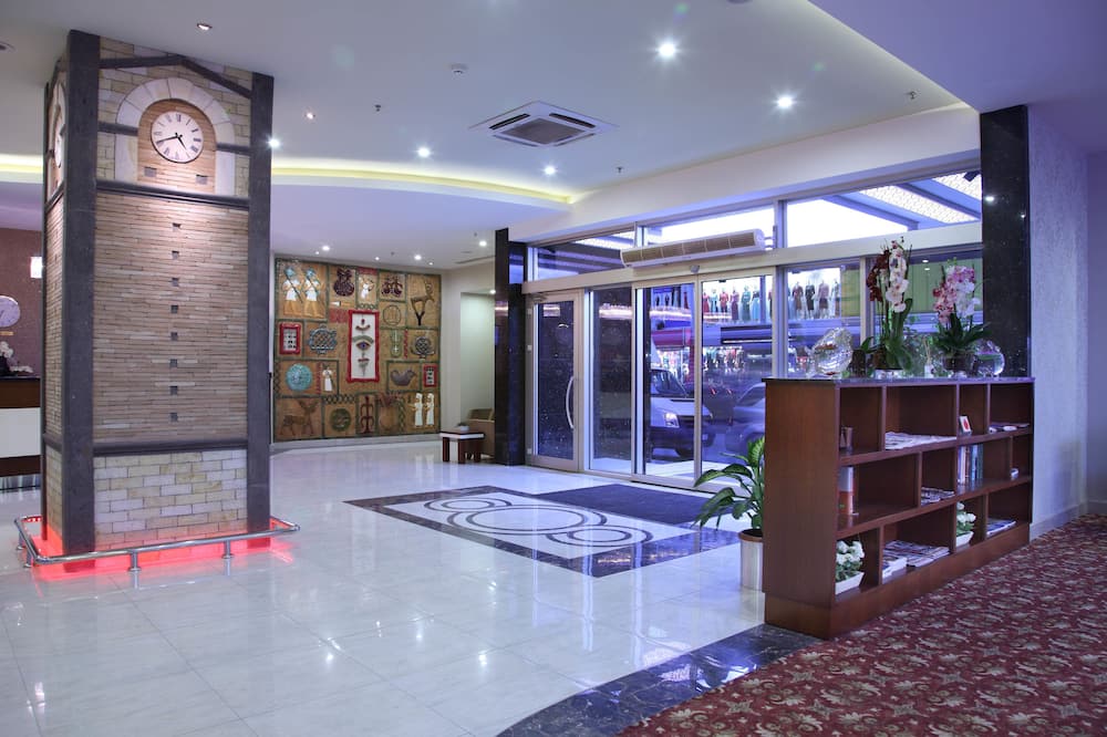 Hotel Senbayrak City 写真