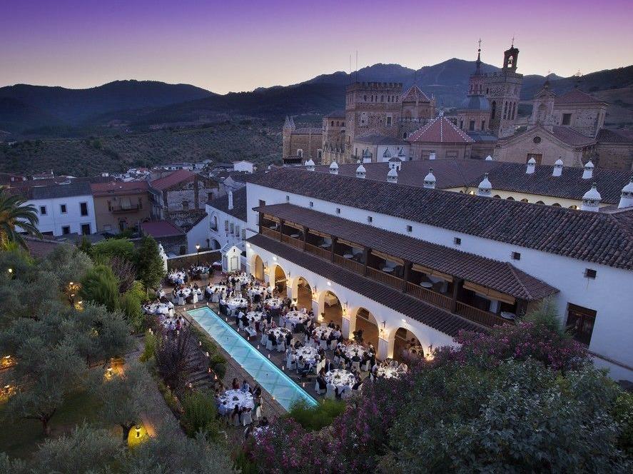 パラドール デ グアダルーペ 写真