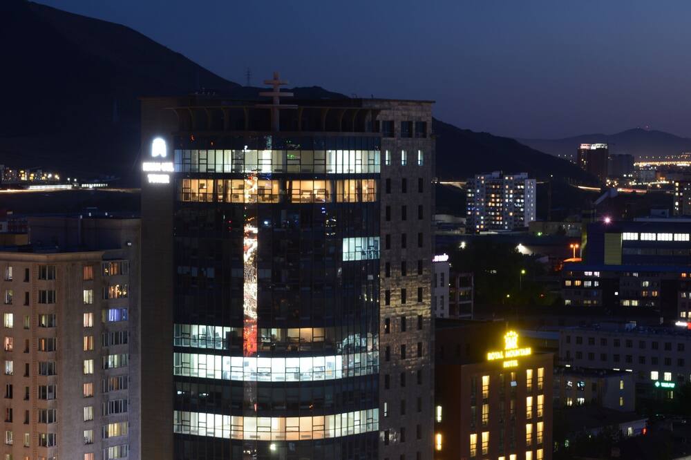 ロイヤル マウンテン ホテル 写真