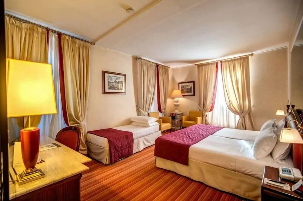 コロナ パレス ホテル 写真