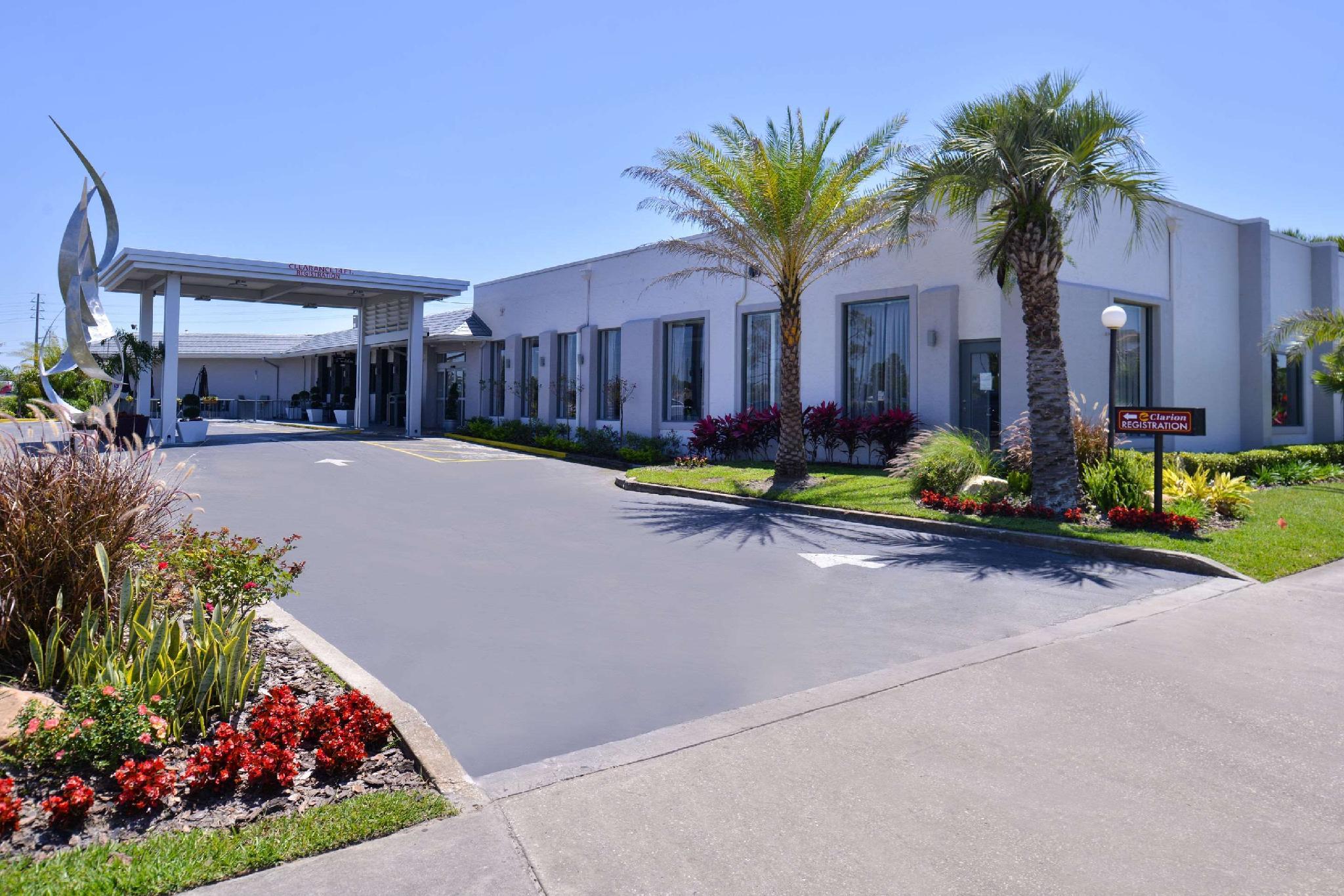 クラリオン イン&スイーツ アクロス フロム ユニバーサル オーランド リゾート 写真