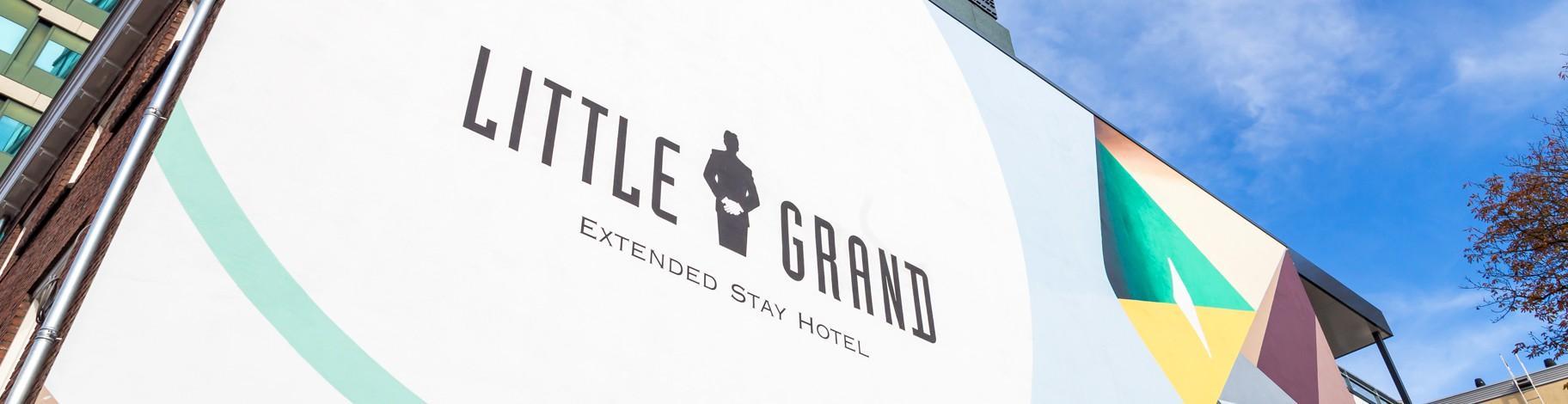 リトル グランド ホテル 写真