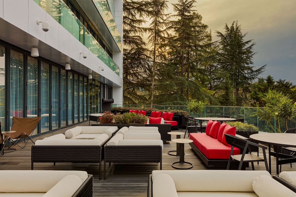 ル メリディアン バトゥーミ 写真