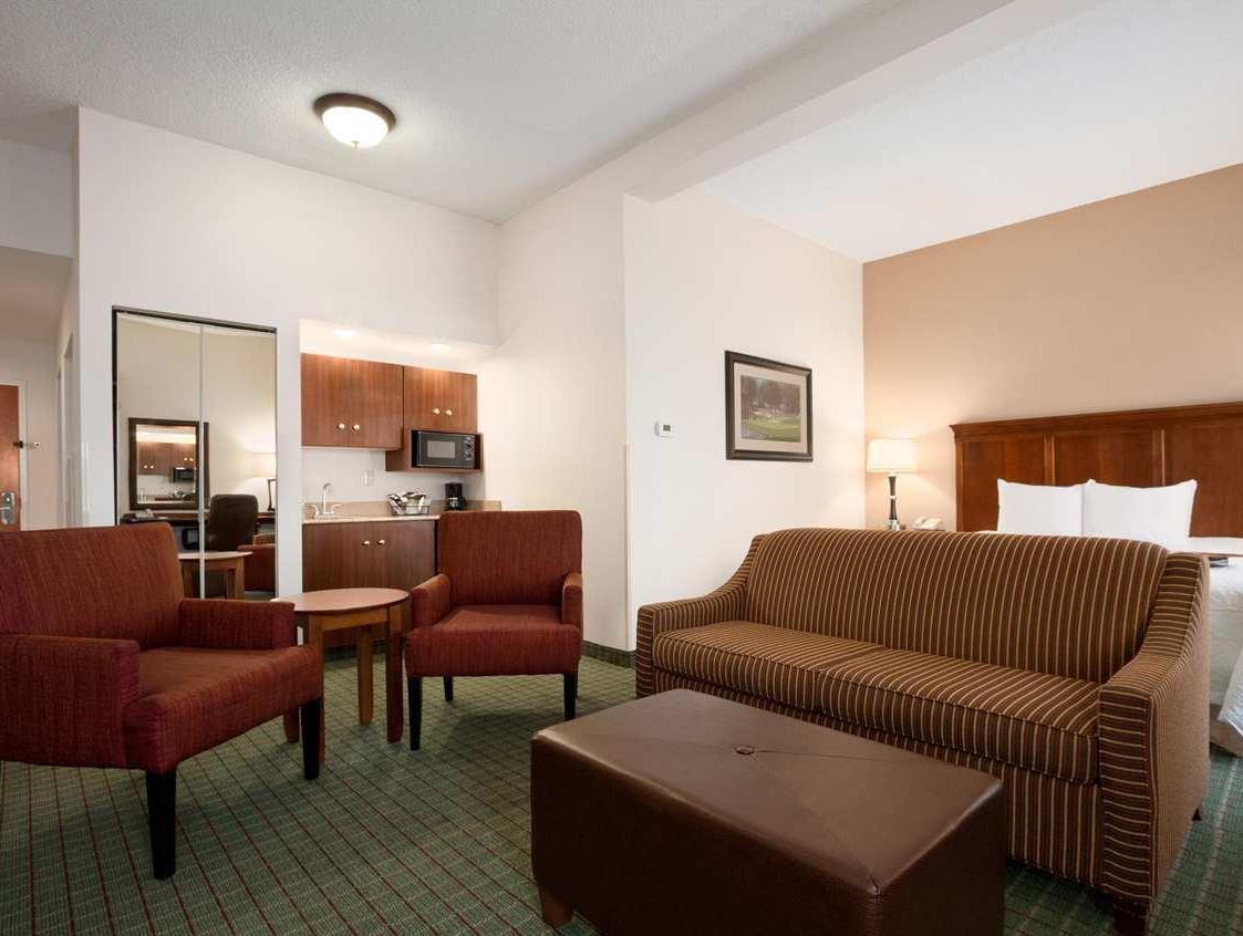 ハンプトン イン サンティー 写真