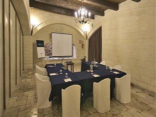 Una Hotel Regina 写真