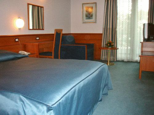 ホテル コロヴァレ 写真