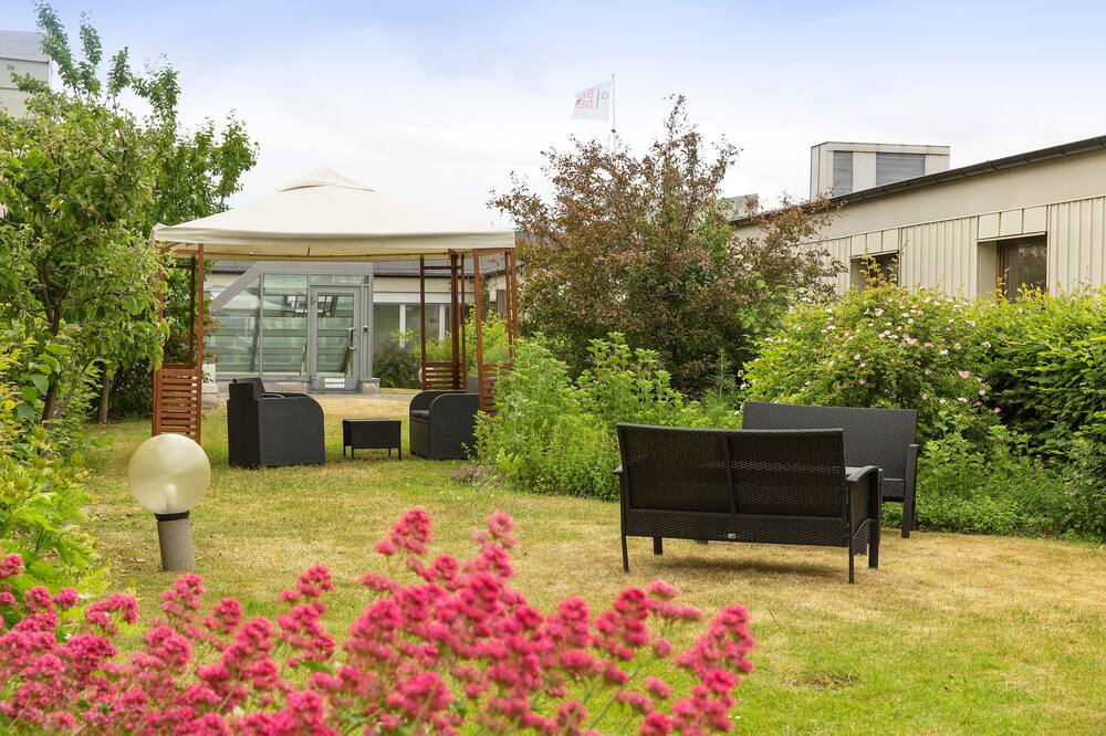 ホテル ガーデン 写真