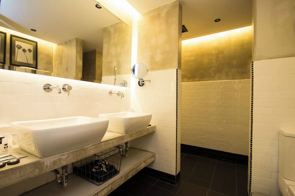 ローザ マラッカ 写真