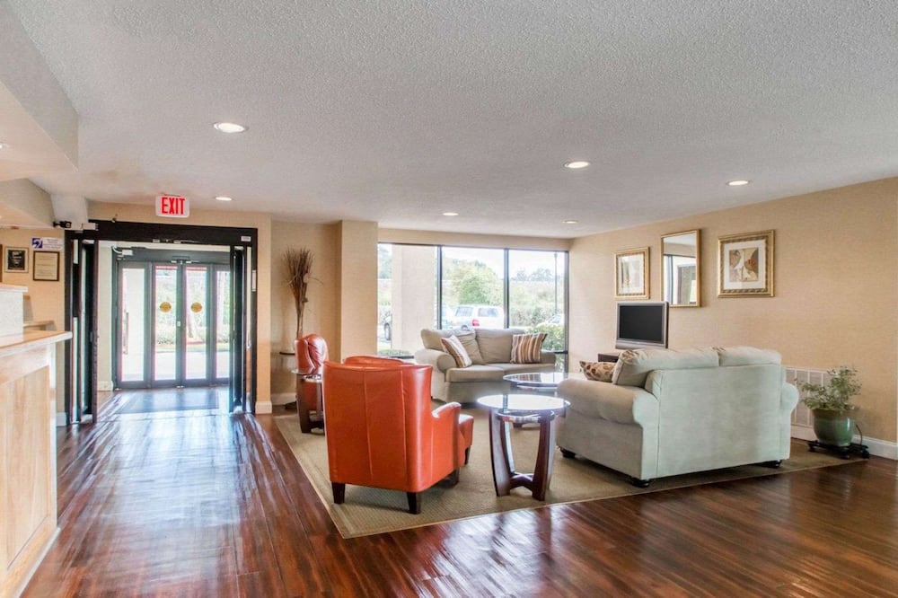 クオリティ イン & スイーツ リッジランド 写真